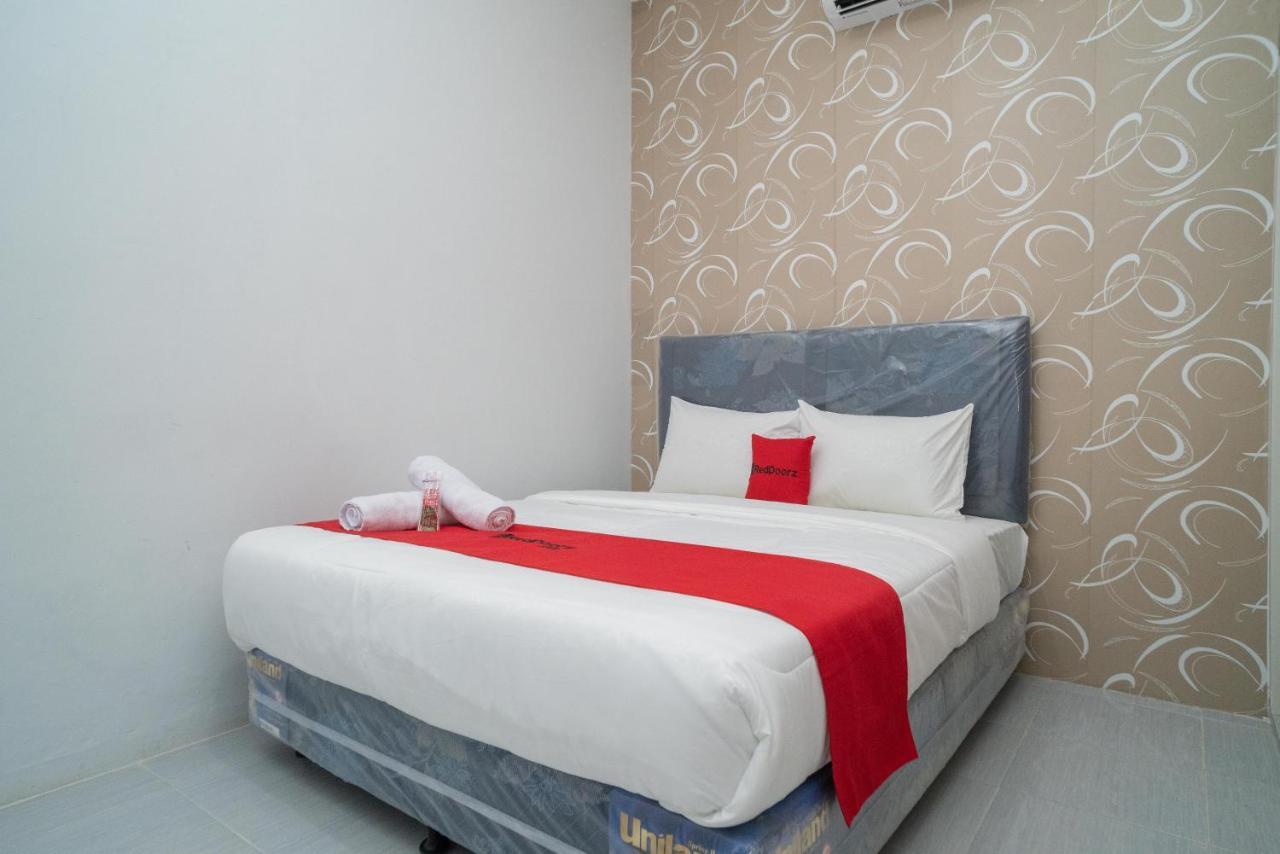 RedDoorz near Sarinah Dżakarta Zewnętrze zdjęcie
