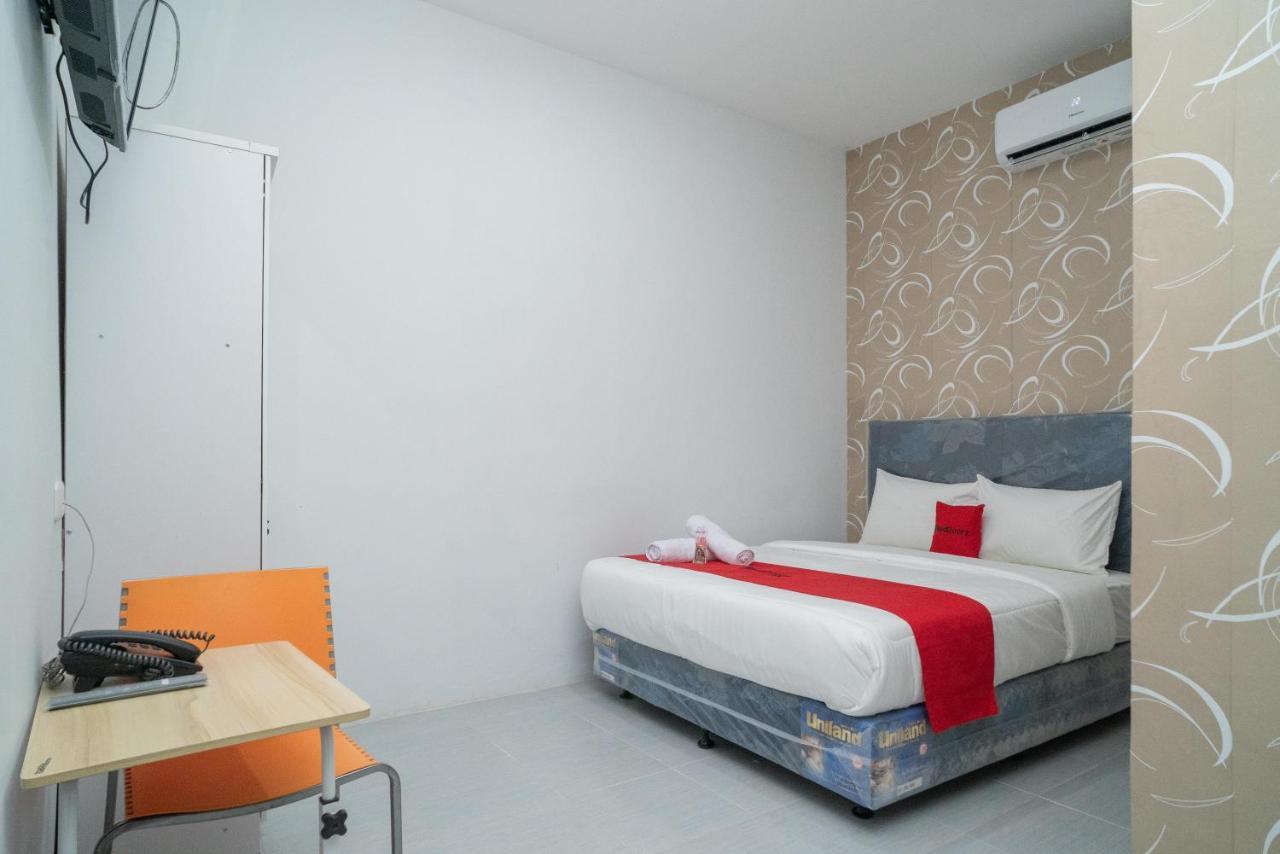 RedDoorz near Sarinah Dżakarta Zewnętrze zdjęcie