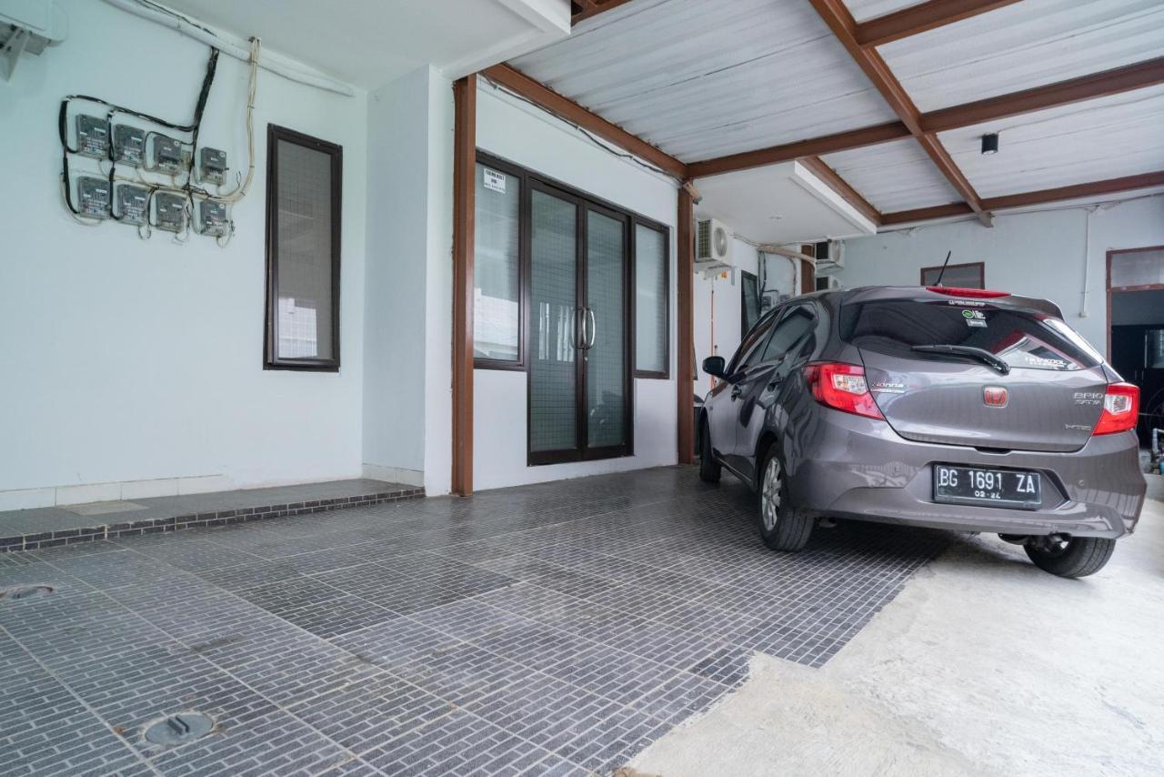 RedDoorz near Sarinah Dżakarta Zewnętrze zdjęcie